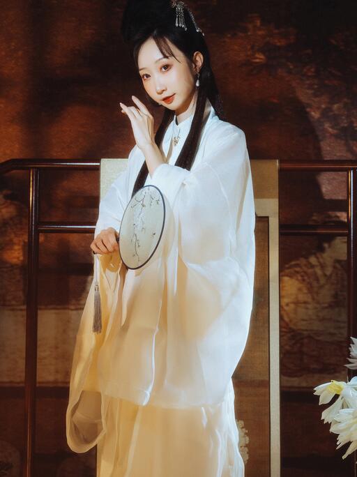 请91色友一起欣赏娇妻的嫩穴~（下滑查看完整版与约炮技巧）